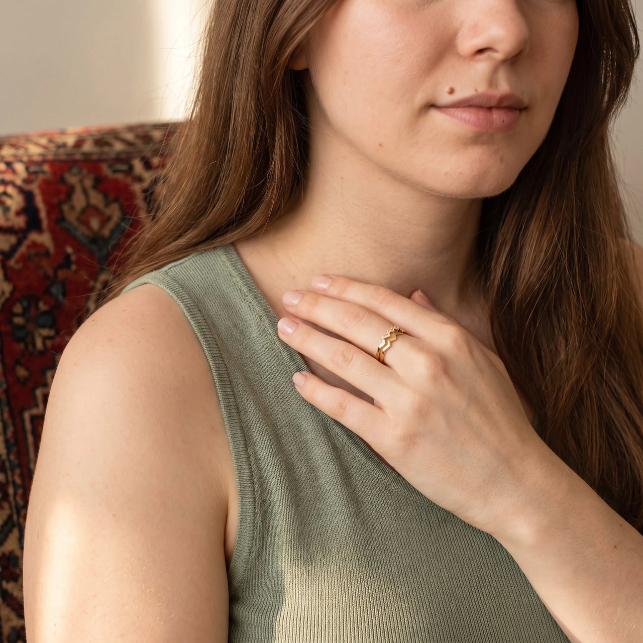 Gold stacking rings — worn, everyday gesture, gold | SKU: lezigzag