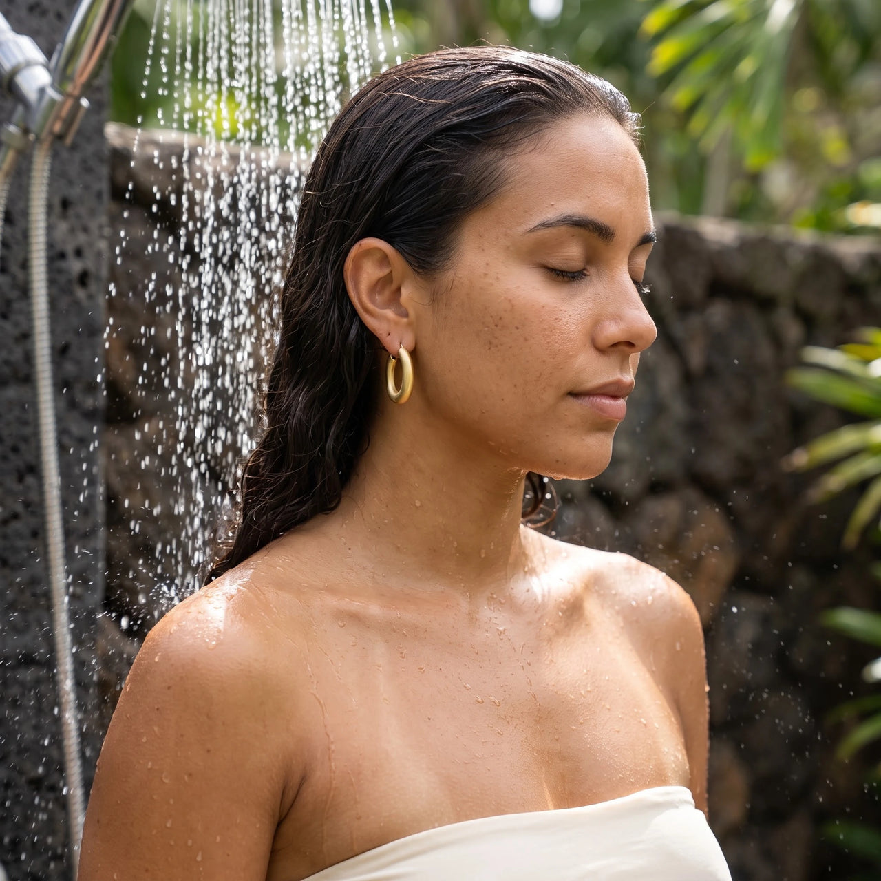 The Mates, gold earrings — outdoor shower | SKU: lesmates