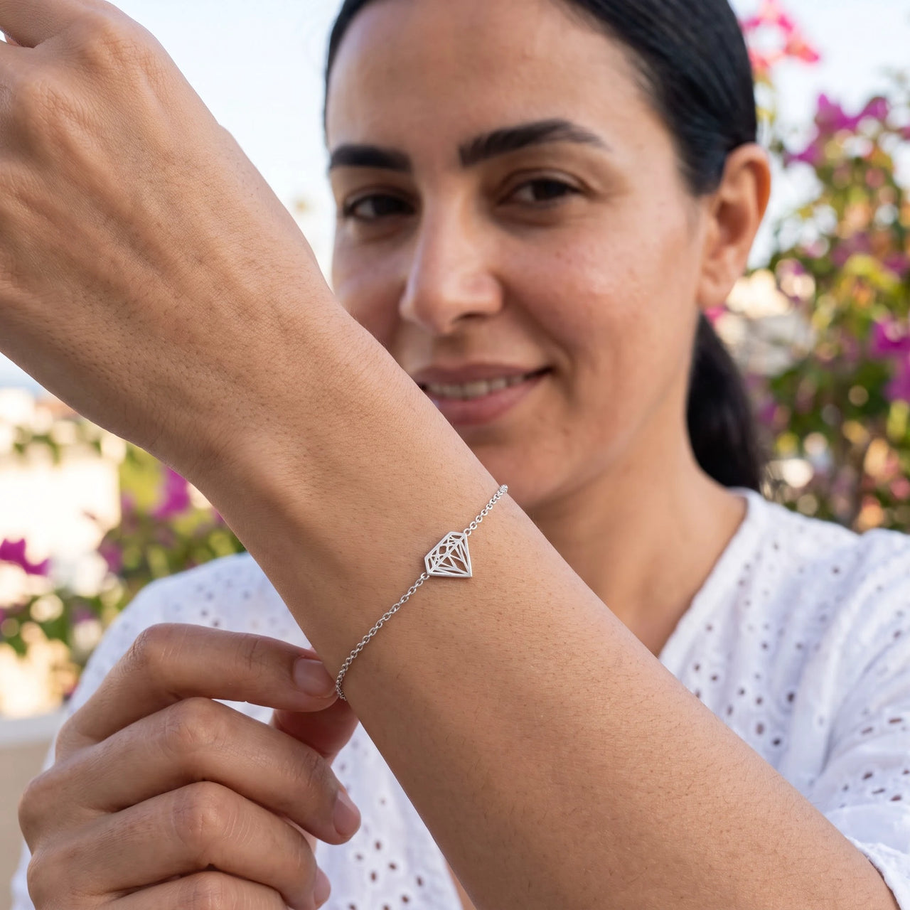 Geometric bracelet — worn, everyday gesture, silver | SKU: 11662607-white-gold