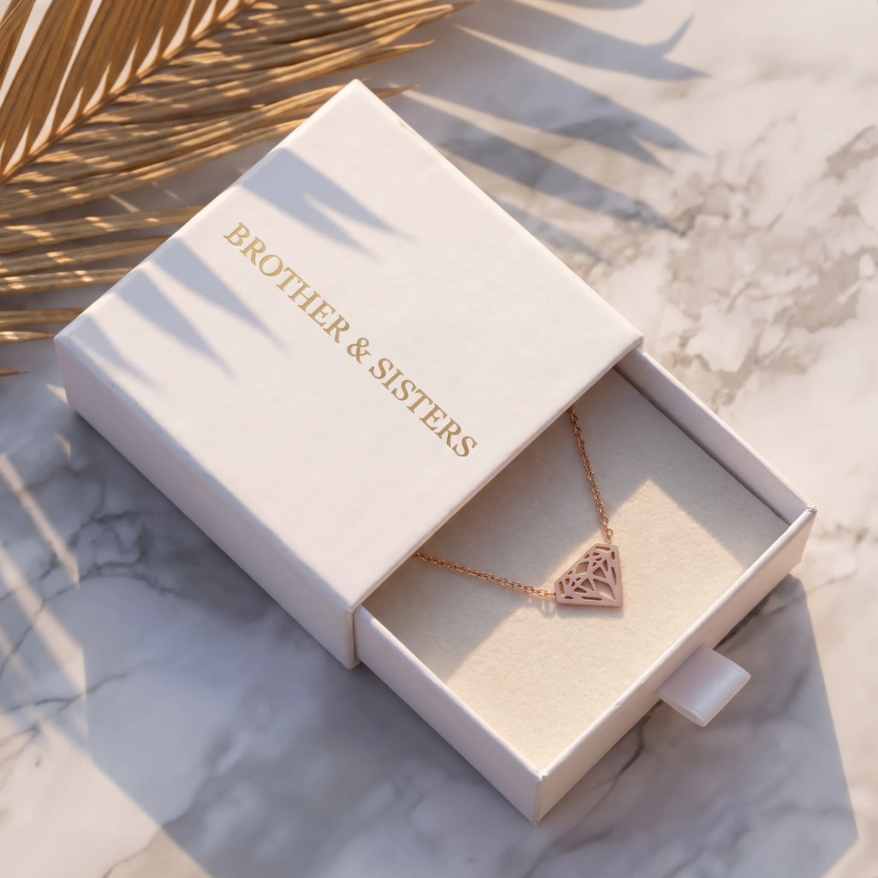 Waterproof necklace — in the gift box, rose gold | SKU: 12791388-rose-gold