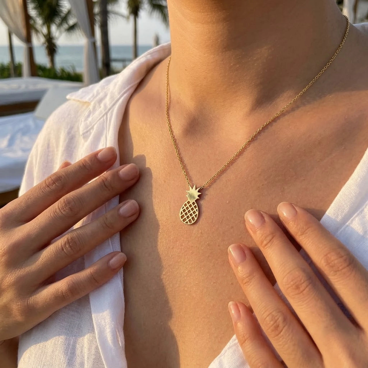 Pineapple jewellery — worn, real size, gold | SKU: 8050907-gold