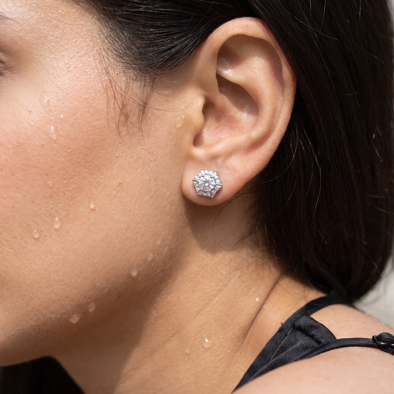Snowflake earrings — close-up of the details, silver | SKU: 30876249